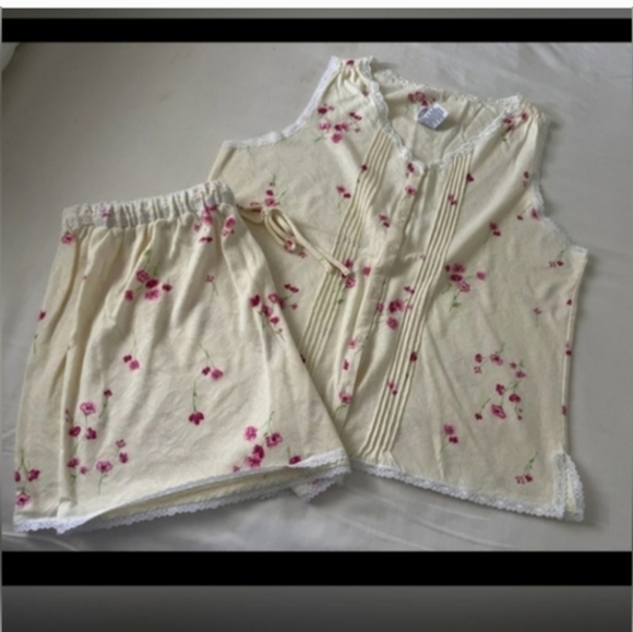 Other - Floral Pajama Set with Pink Accents